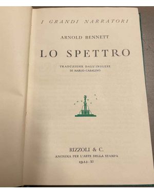 Lo Spettro. Traduzione dall'inglese di Mario Casalino.